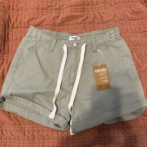 Kensie Women's Olive High Waist Shorts